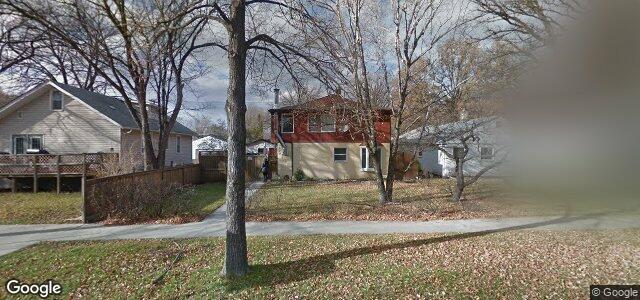 679 Oakenwald Avenue（加拿大曼尼托巴省溫尼伯市）房屋照片