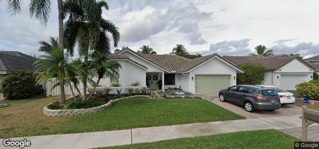 Photo of 841 Somerset Avenue in Winnipeg, Manitoba