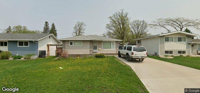 Larawan ng 10 Cabot Crescent sa Winnipeg, Manitoba