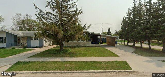 122 Parkville Drive（加拿大曼尼托巴省溫尼伯市）房屋照片