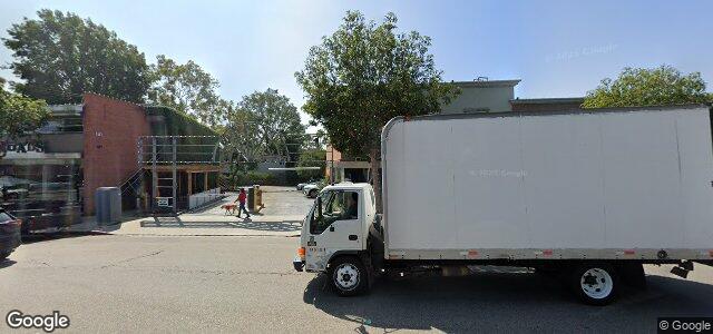 135 Barrington Avenue（加拿大曼尼托巴省溫尼伯市）房屋照片