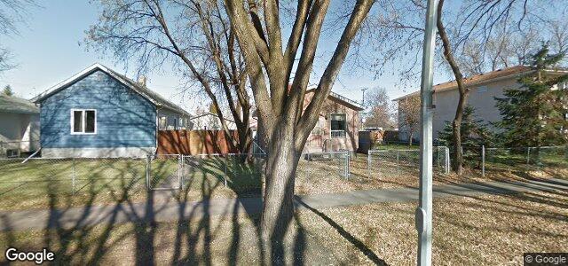 221 Thom Avenue W（加拿大曼尼托巴省溫尼伯市）房屋照片