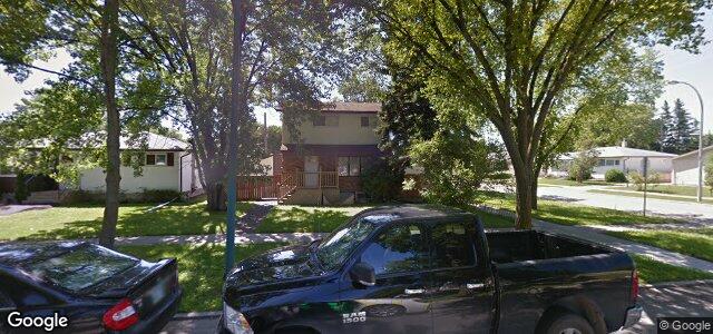 Photo of 458 Horton Avenue W in Winnipeg, Manitoba