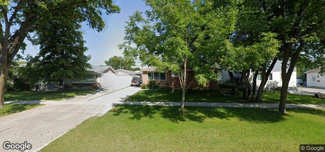 Larawan ng 513 Kildare Avenue W sa Winnipeg, Manitoba