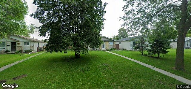 15 Champagne Crescent（加拿大曼尼托巴省溫尼伯市）房屋照片