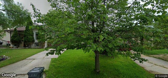 Photo of 99 Delorme Bay in Winnipeg, Manitoba