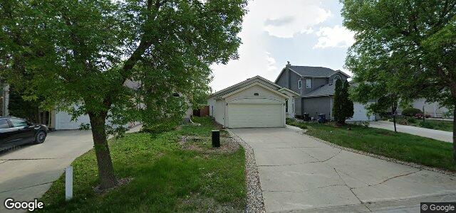 135 Branson Crescent（加拿大曼尼托巴省溫尼伯市）房屋照片