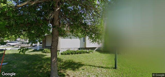 Larawan ng 30 Denman Crescent sa Winnipeg, Manitoba