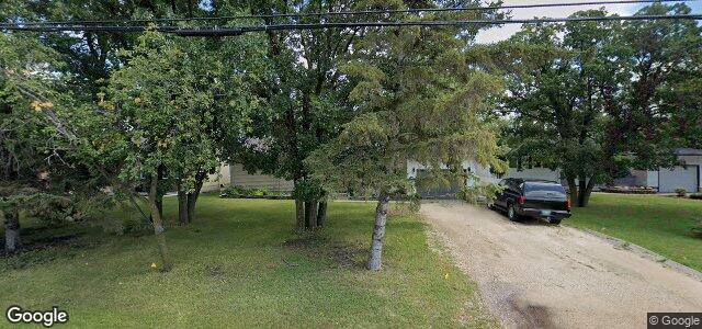 1031 Charleswood Road（加拿大曼尼托巴省溫尼伯市）房屋照片