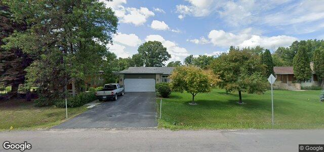 1040 Charleswood Road（加拿大曼尼托巴省溫尼伯市）房屋照片