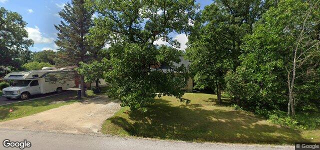 1074 Charleswood Road（加拿大曼尼托巴省溫尼伯市）房屋照片