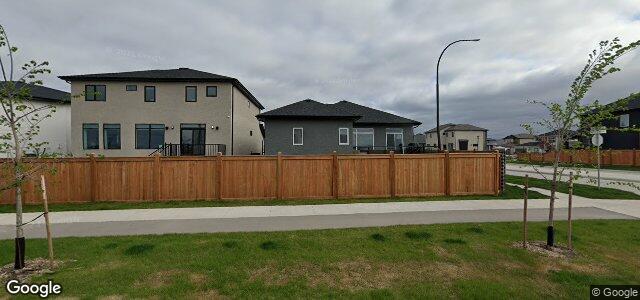 135 Creemans Crescent（加拿大曼尼托巴省溫尼伯市）房屋照片