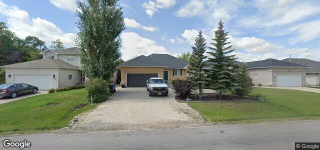 Photo of 996 Charleswood Road in Winnipeg, Manitoba