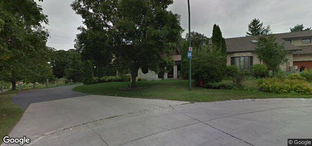 16 Uxbridge Road S（加拿大曼尼托巴省溫尼伯市）房屋照片