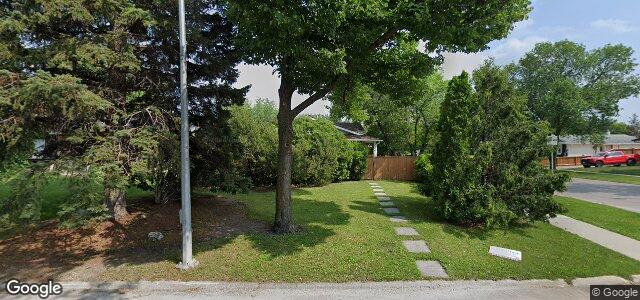 Photo of 2 Autumnlea Path in Winnipeg, Manitoba