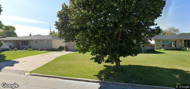 Photo of 322 Emerson Avenue in Winnipeg, Manitoba