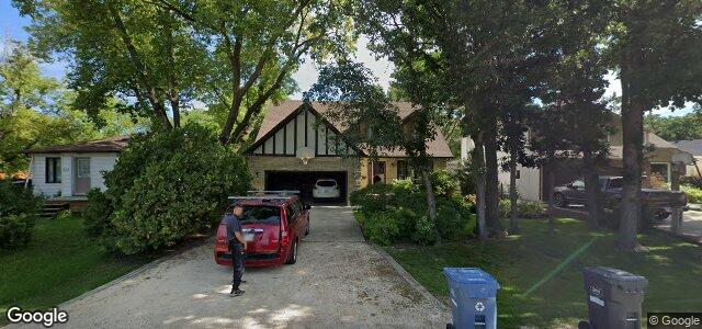 327 Strood Avenue（加拿大曼尼托巴省溫尼伯市）房屋照片