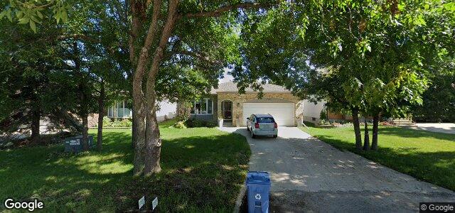 Larawan ng 375 Headmaster Row sa Winnipeg, Manitoba