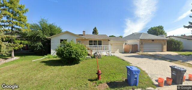 Larawan ng 401 Bonner Avenue sa Winnipeg, Manitoba