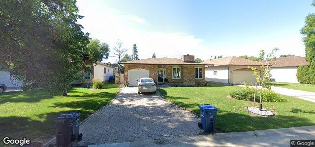 Larawan ng 74 Leatherwood Crescent sa Winnipeg, Manitoba