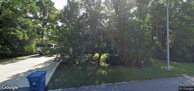 84 Uxbridge Road N（加拿大曼尼托巴省溫尼伯市）房屋照片