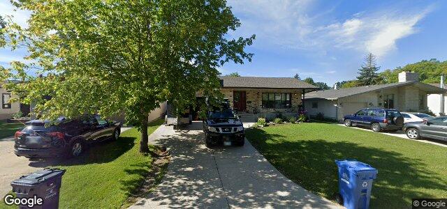 Photo of 98 Pennefather Bay in Winnipeg, Manitoba