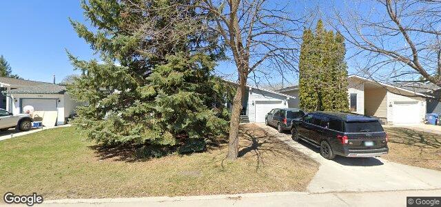 Larawan ng 226 Tufnell Drive sa Winnipeg, Manitoba