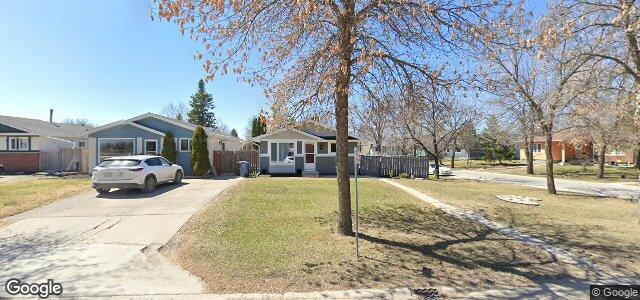 Photo of 27 Charing Cross Crescent in Winnipeg, Manitoba