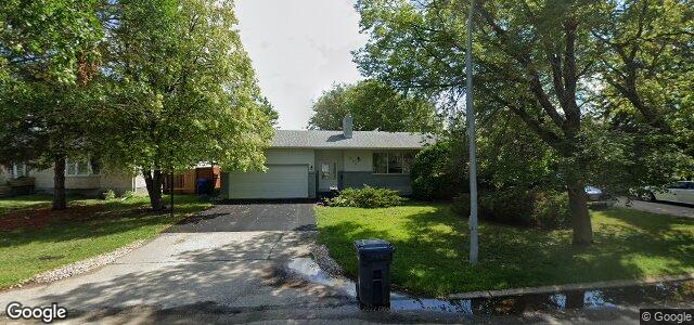 208 Barker Boulevard（加拿大曼尼托巴省溫尼伯市）房屋照片