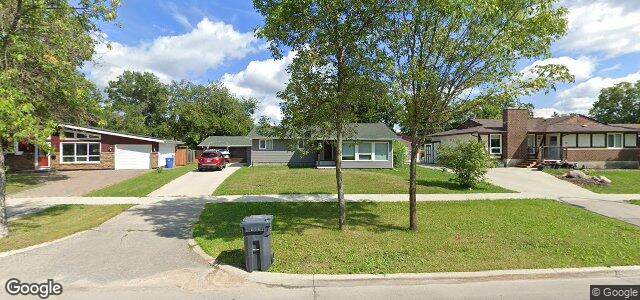 35 Barker Boulevard（加拿大曼尼托巴省溫尼伯市）房屋照片