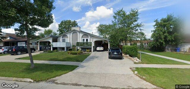 Larawan ng 370 Barker Boulevard sa Winnipeg, Manitoba