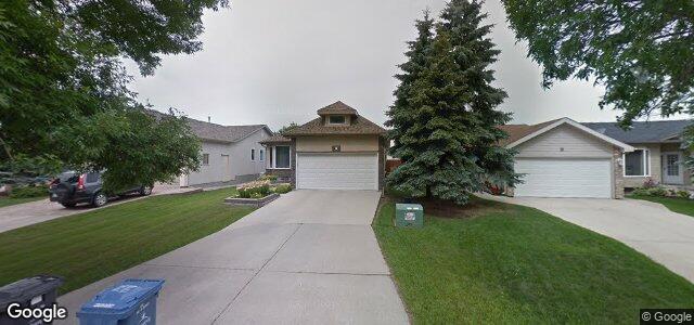 Larawan ng 12 Riverwest Road sa Winnipeg, Manitoba