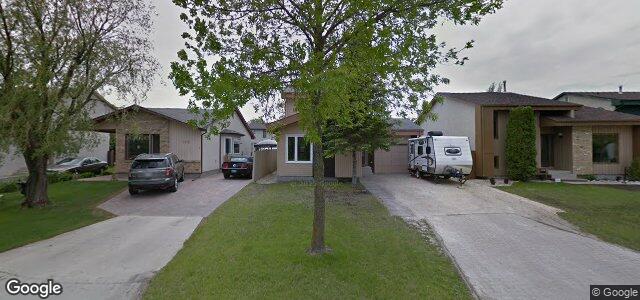 121 Spruce Thicket Walk（加拿大曼尼托巴省溫尼伯市）房屋照片