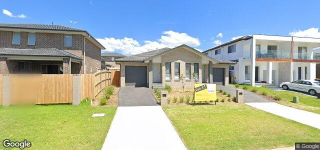 22 Riverstone Road（加拿大曼尼托巴省溫尼伯市）房屋照片