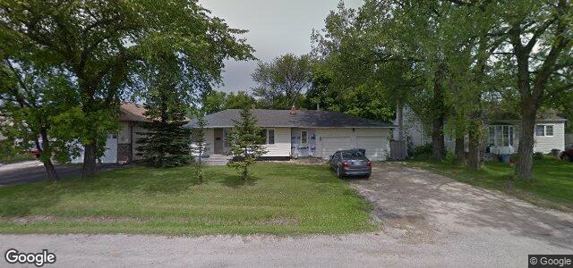 Photo of 303 Ridgecrest Avenue in Winnipeg, Manitoba