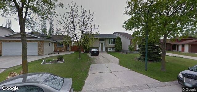 Larawan ng 54 Spruce Thicket Walk sa Winnipeg, Manitoba