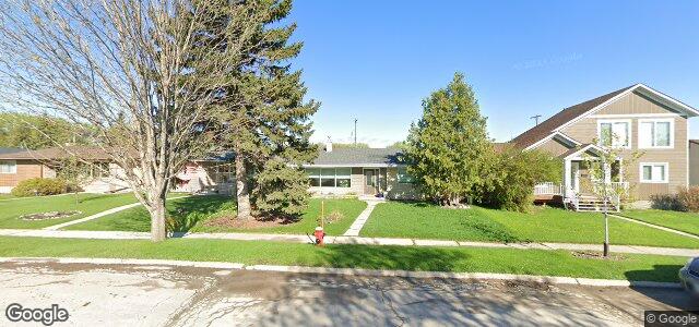 303 Churchill Drive（加拿大曼尼托巴省溫尼伯市）房屋照片