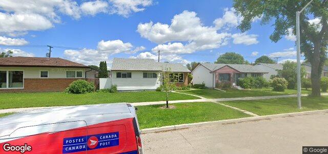 1015 Bannerman Avenue（加拿大曼尼托巴省溫尼伯市）房屋照片