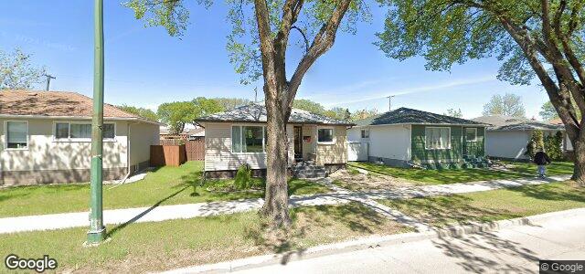 Photo of 1061 Inkster Boulevard in Winnipeg, Manitoba