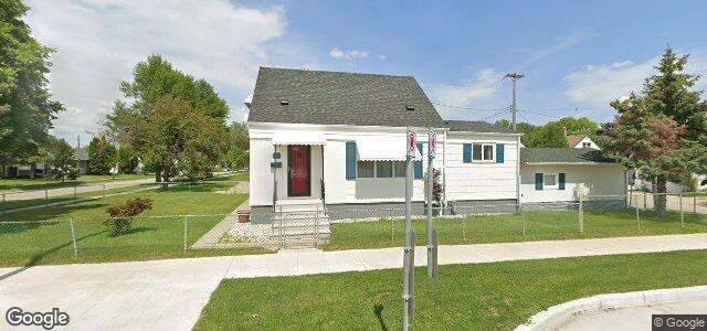 389 Radford Street（加拿大曼尼托巴省溫尼伯市）房屋照片