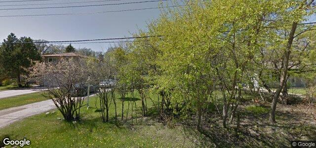 Photo of 147 Robindale Road in Winnipeg, Manitoba