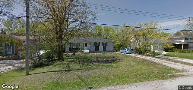Photo of 169 Robindale Road in Winnipeg, Manitoba