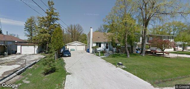 Larawan ng 210 Robindale Road sa Winnipeg, Manitoba