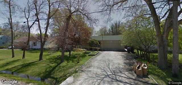 221 Robindale Road（加拿大曼尼托巴省溫尼伯市）房屋照片