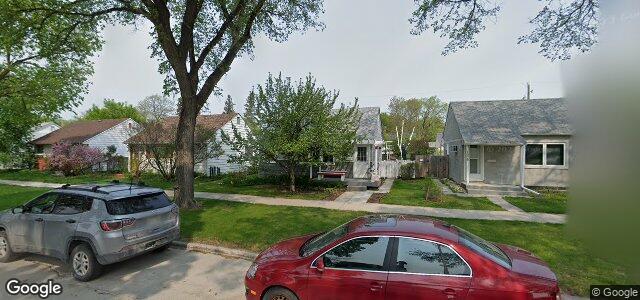 Larawan ng 1083 Lorette Avenue sa Winnipeg, Manitoba