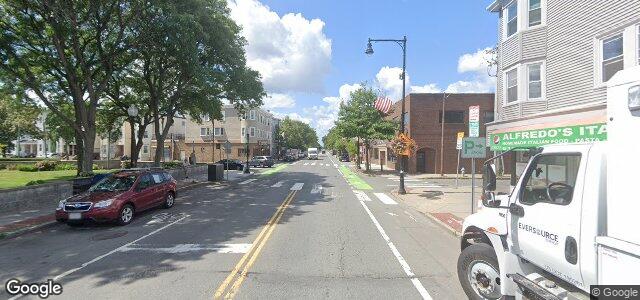 Larawan ng 692 Cambridge Street sa Winnipeg, Manitoba