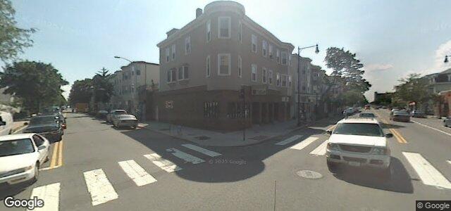 704 Cambridge Street（加拿大曼尼托巴省溫尼伯市）房屋照片