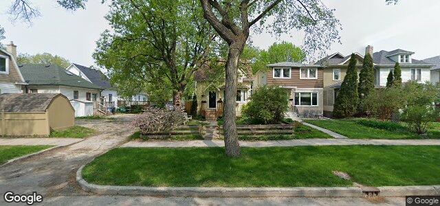 Larawan ng 943 Warsaw Avenue sa Winnipeg, Manitoba