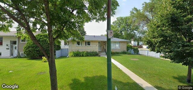 Photo of 1 Reinhard Place in Winnipeg, Manitoba