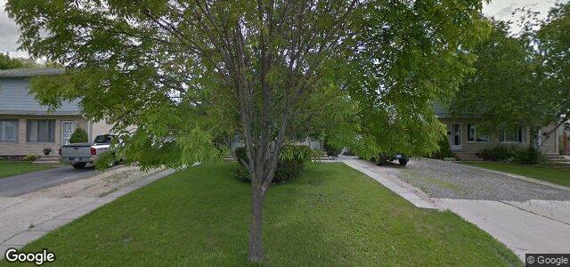 135 Edelweiss Crescent（加拿大曼尼托巴省溫尼伯市）房屋照片